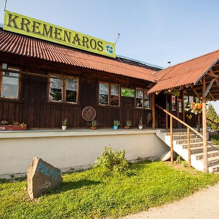Kremenaros Vandrerhjem Ustrzyki Górne Eksteriør bilde